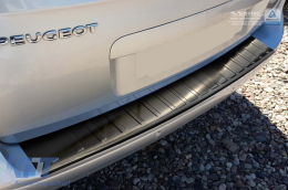 Avisa Heckstoßstangenprotektor geeignet für Peugeot 5008 2009-2017, schwarze Lackierung-image-6211892