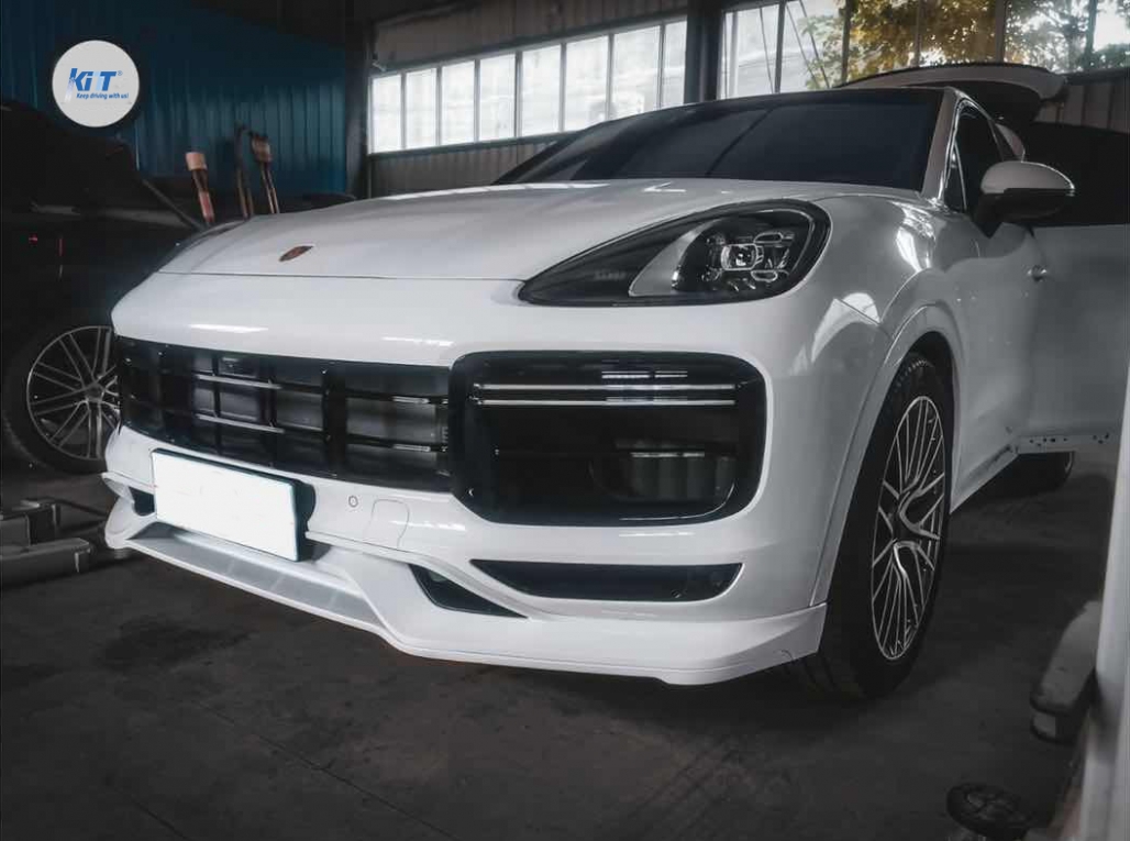 Kit complet pentru corpuri adecvat pentru Porsche Cayenne 9Y0 (2018-UP) Conversie în Look Turbo & Aero (Cod: CBPOCY4) thumb 39