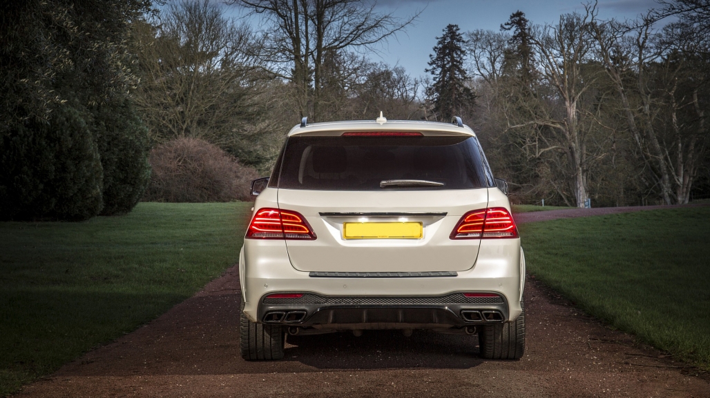 Difuzor din spate cu vârfuri de eșapament de eșapament adecvat pentru Mercedes GLE W166 SUV Sport Line (2015-2018) Pachet de noapte (cod: RDMBGLEW166B) thumb 12