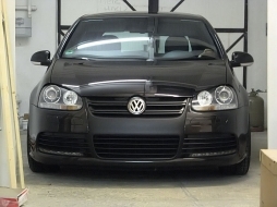 Предна Броня подходяща за VW Golf V 5 (2003-2007) Jetta (2005-2010) R32 Piano Гланцирано черно Grill-image-6015649