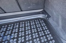 Gummimatte für den Kofferraum von Rezaw-Plast geeignet für Mercedes EQE V295 nach 2022, 4x4, 4x2 Elektroversion mit verstellbarem Kofferraumboden, mit Stauraum unter dem Kofferraumboden-image-6217850