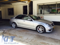Kit carrocería para Mercedes Clase C W204 07-14 Facelift C63 Look Faros LED DRL-image-5995112