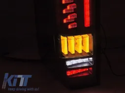 Kit de luces traseras de tuning LED adecuado para Volkswagen Crafter, MAN TGE después de 2017 con base roja, con señal de giro dinámica, izquierda y derecha-image-6238217