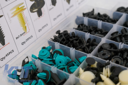 Kit de sujetadores de plástico Auto Clips 370 piezas-image-6058395
