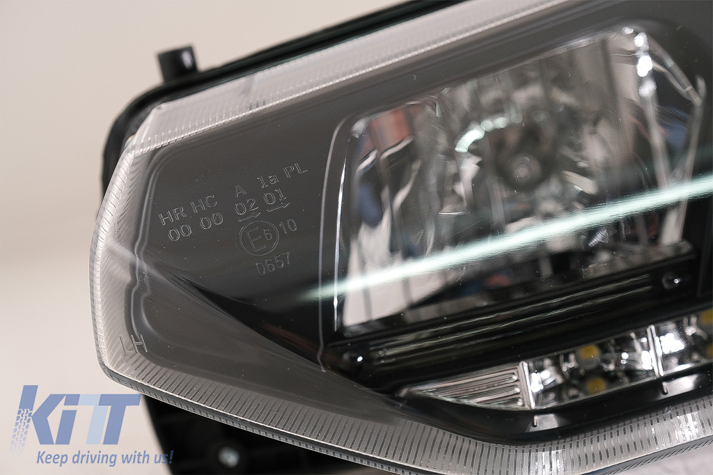 Liontuning - Tuningartikel für Ihr Auto  Lion Tuning Carparts GmbH  Scheinwerfer echtes TFL OSRAM XENARC LEDriving VW Golf 7 Limousine Variant  Tagfahrlicht rot LEDHL104-GTI