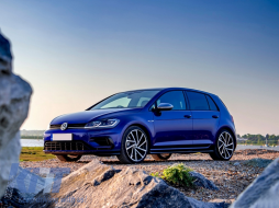 Pare-chocs avant pour VW Golf 7.5 2017-2020 R Look Grilles Noir brillant-image-6056735