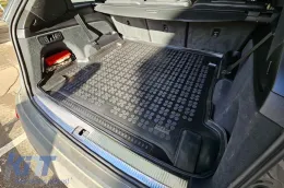 Rubber trunk mat by Rezaw-Plast suitable for Audi Q7 2015-2020, Q7 after 2020 with 5 or 7 seats with folded 3rd row seats-image-6219295
