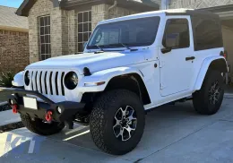 Sárvédő LED nappali menetfényes, futófényes irányjelzővel JEEP Wrangler / Rubicon JK (2007-2017), JL 2018+ megjelenés-image-6061030