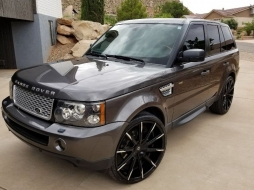 Sunarmológhsh Kentrikí grília kai Plaϊnés exaerismoí katállhlh gia Land Range Rover Athlhtikó L320 (2005-2008) Autobiografía Look Mavro Ashmí Edition-image-6016974
